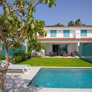Villa 2, Pasito Blanco